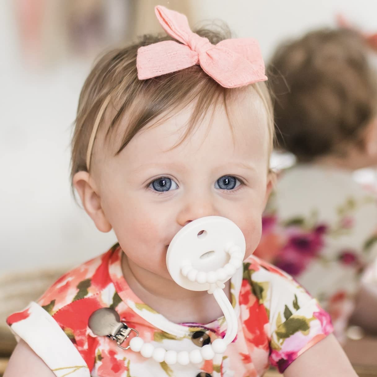 Ryan & Rose Cutie Pat Pacifier Teether (Slant, White)
