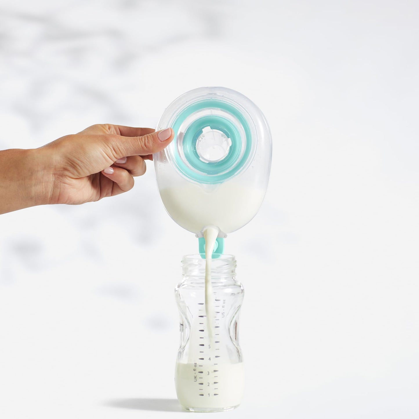 Willow 3.0 Pump Reusable Breast Milk Containers, 24Mm Flange, 2 Ct, Holds 4 Oz. Per Container, Breastfeeding Essential For The W