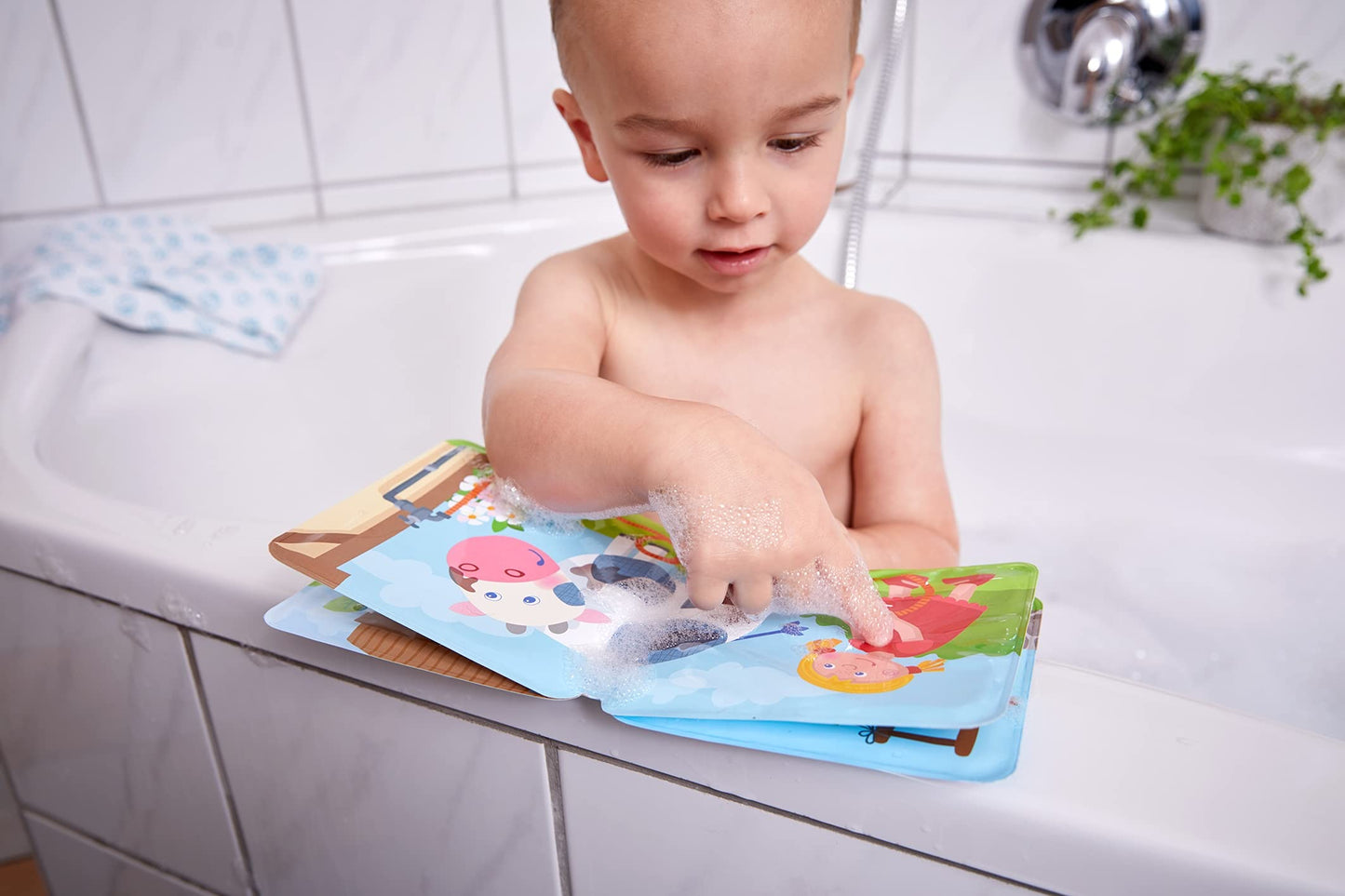 HABA Animal Wash Day - Magic Bath Book - Wipe with Warm Water and the Muddy Pages Come Clean