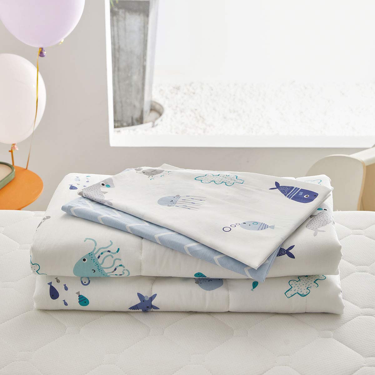 Joyreap 4 Piece Cotton Toddler Bedding Set For Kids Boys N Girls, Ocean Style Starfish Whale Crab Printed, Includes Quilted Comf