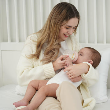 Oberni Glass Baby Bottles,Anti Colic Breastfeeding Bottle With Natural Response Nipple Size S,Wide Neck Slow Flow Baby Bottle Fo