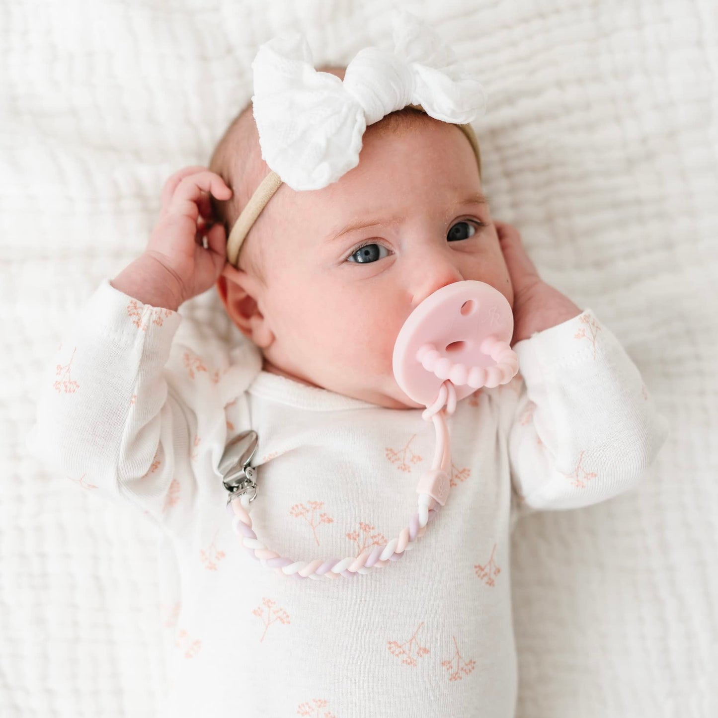 Ryan & Rose Cutie Clip Braiden Pacifier Clip - Braided Silicone (Dollhouse)