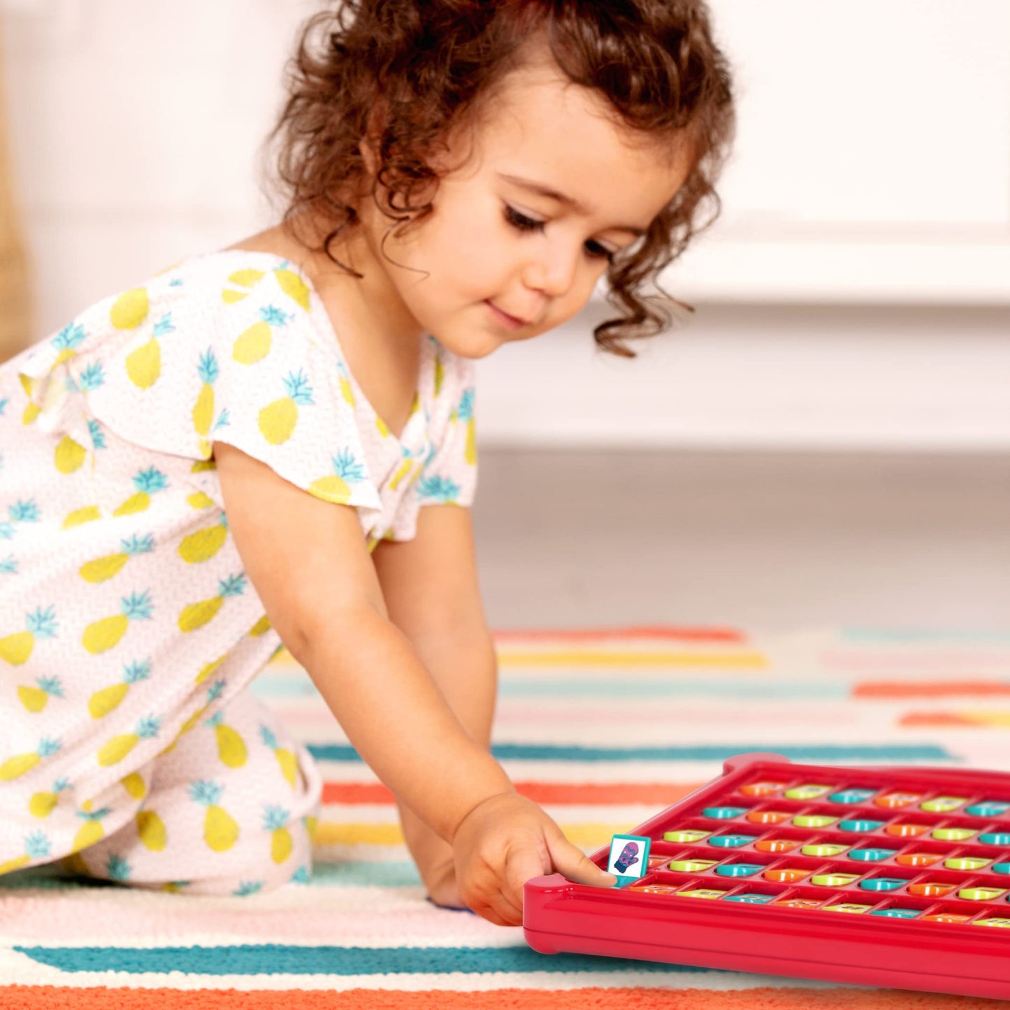 Battat - French Alphabet Toy For Learning - 50 Pop-Up Flaps - Letters, Words, Numbers, Colors, Shapes - Educational Toy For Todd
