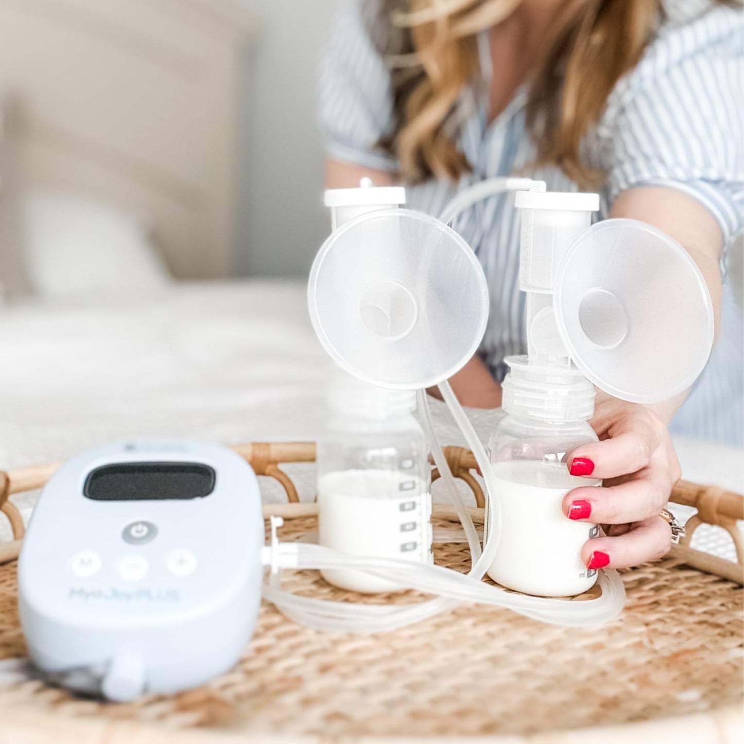 Ameda Hygienikit Universal Milk Collection System | Hands Free Breast Pump Accessories | (New & Improved) | Breastfeeding Suppli