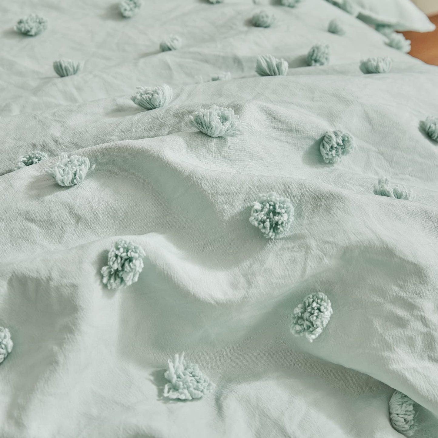 4 Piece Tufted Dots Toddler Bedding Set Solid Green Jacquard Pom Pom Tufts, Soft And Embroidery Shabby Chic Boho Design For Baby