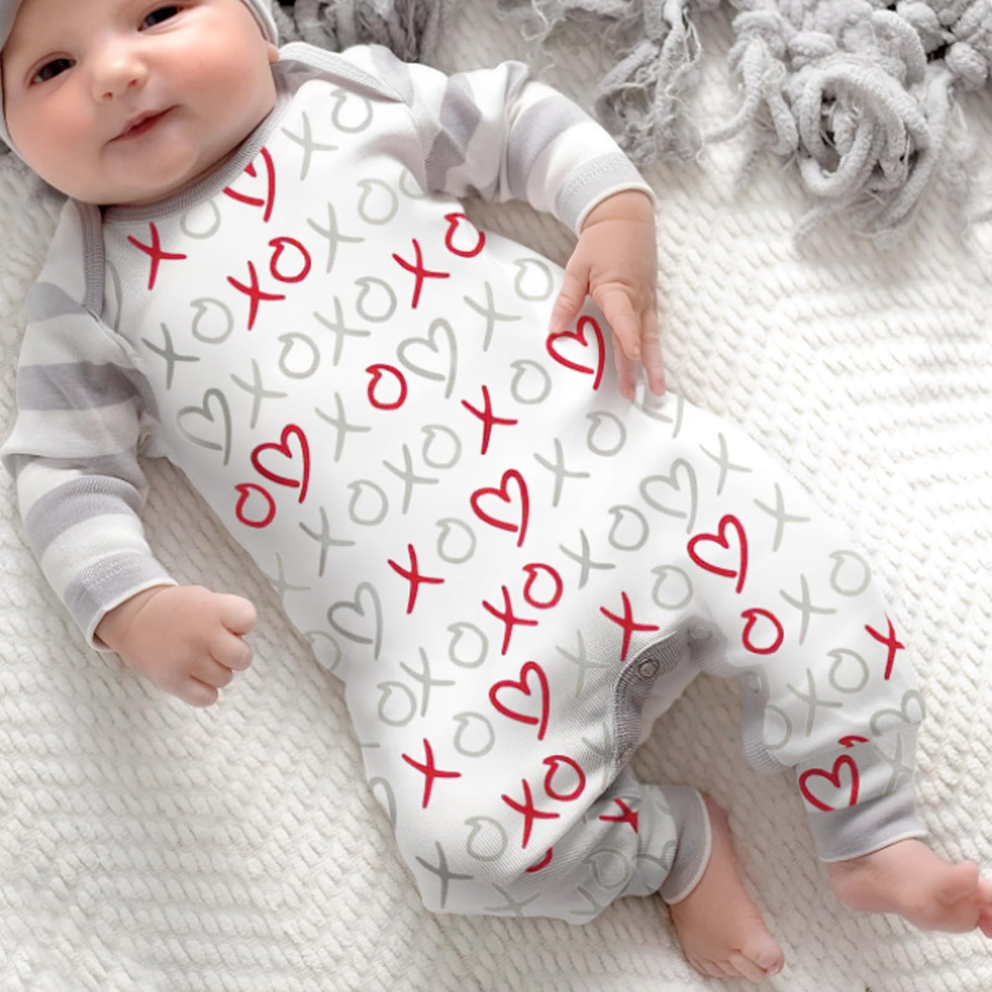 Gliglittr Newborn Baby Boy Valentine'S Day Outfits Infant Romper Long Sleeve Bodysuit Cute Heart Print Onesie Jumpsuit(Grey,3-6M