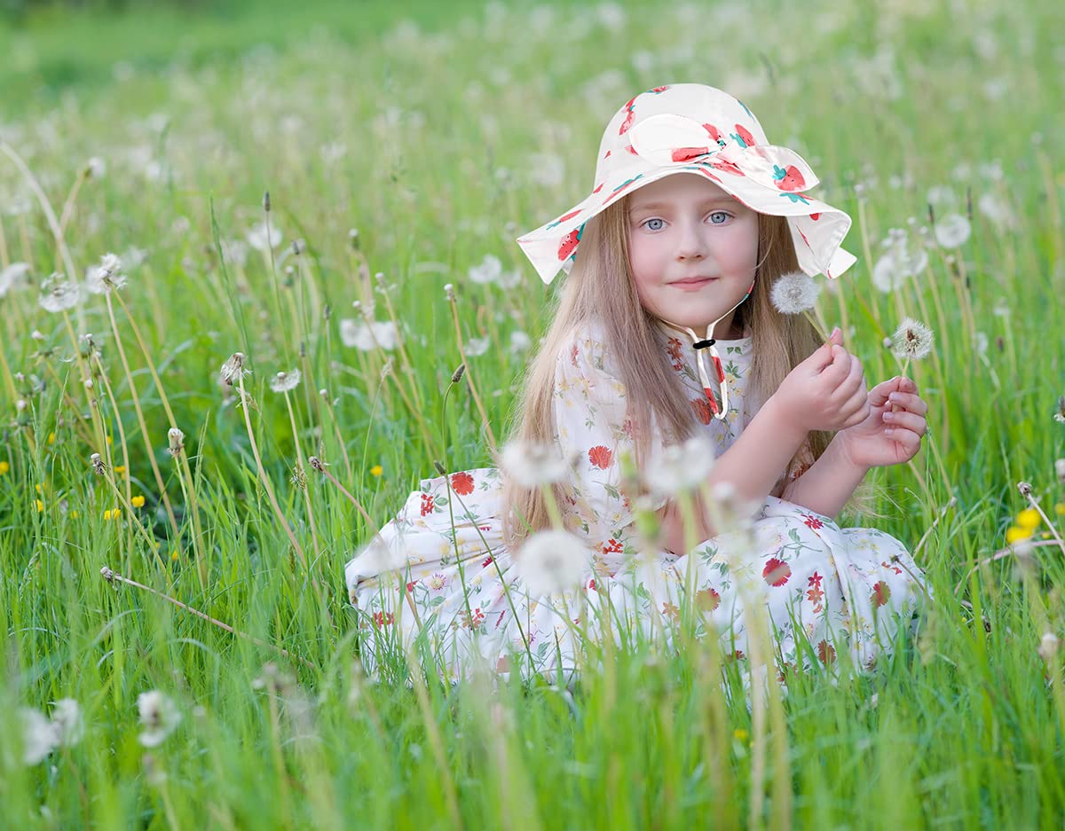 Baby Girl Sun Hat With Upf 50+ Outdoor Adjustable Beach Hat With Wide Brim Bucket Hats (6-12 Months, White-Strawberry Printing)