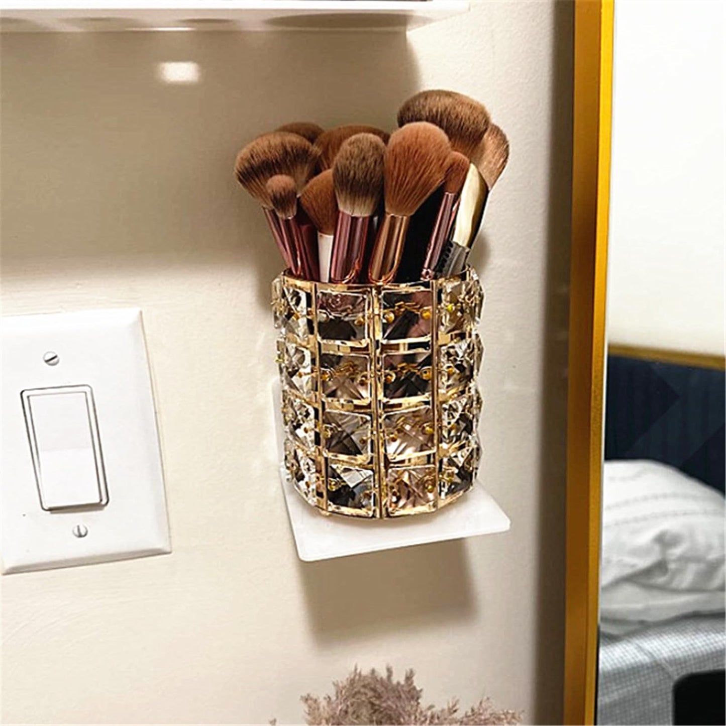 Lugunu Makeup Brush Holder Organizer Crystal Vanity Decor Bling Personalized Comb Brushes Pen Storage Box Container (Crystal Pot