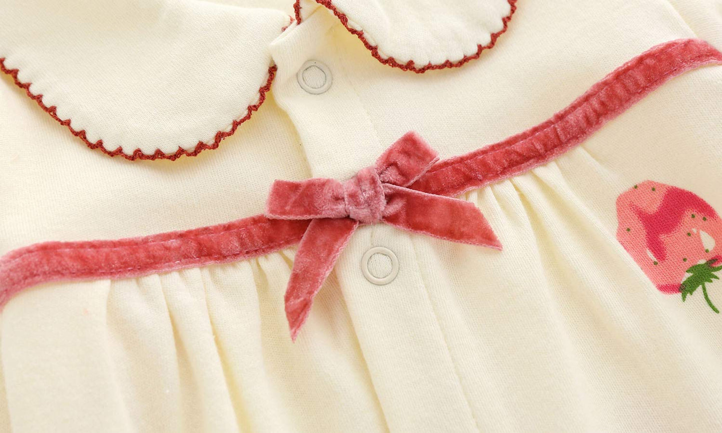 Footed One Piece Romper For Boys Girls Lightweight Cotton Lined Jumpsuit For 3-6 Month Infant Strawberry