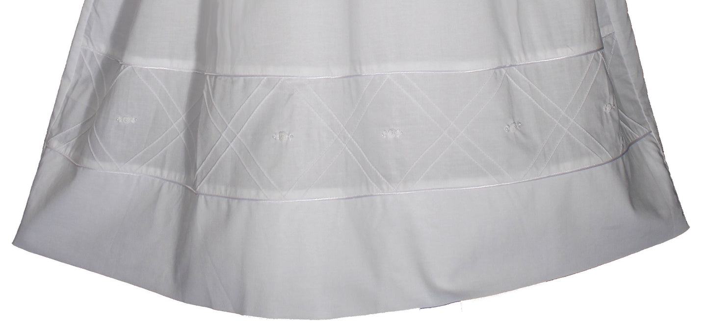 Heirloom 34' Christening Baptism Gown- Size 6 Months White