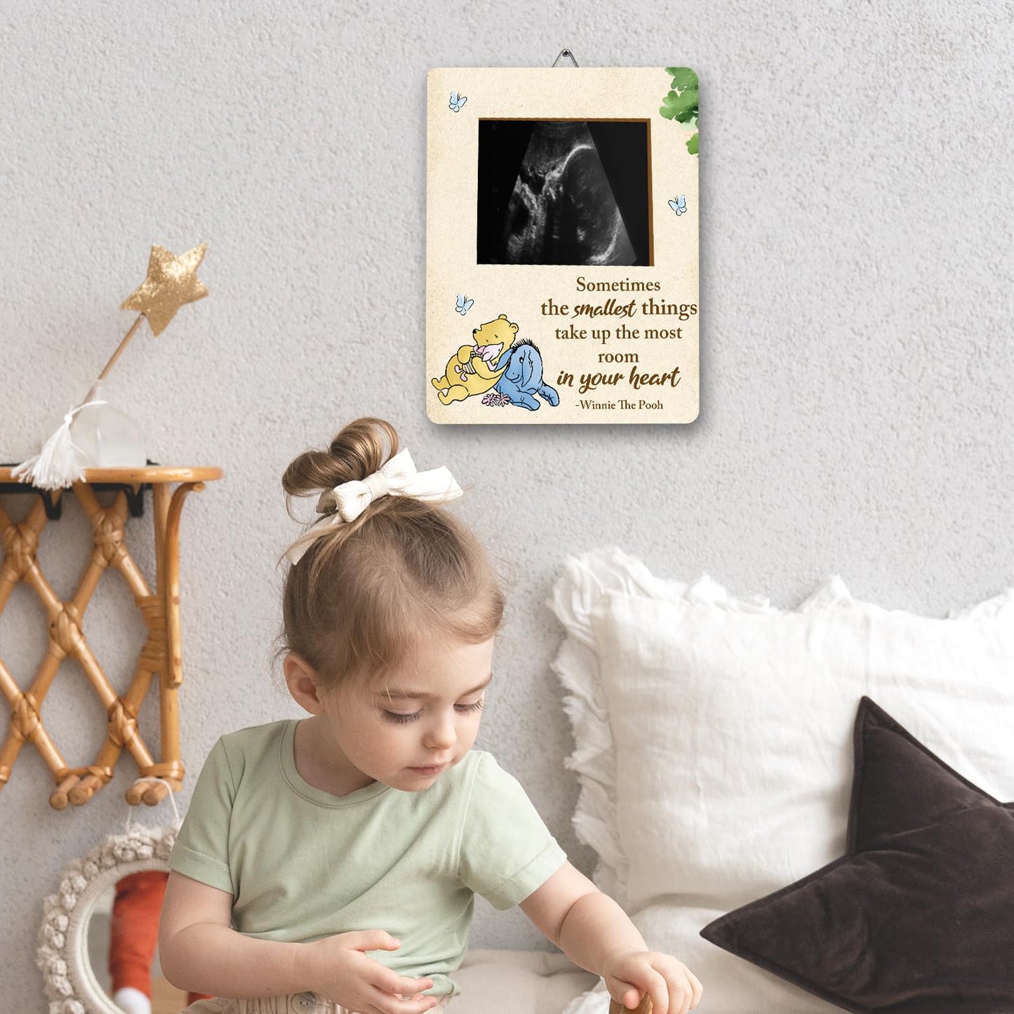 Winnie Pregnancy Milestone Keepsake - Ultrasound & Gender Reveal Decor - Baby Shower Sign & Party Gifts
