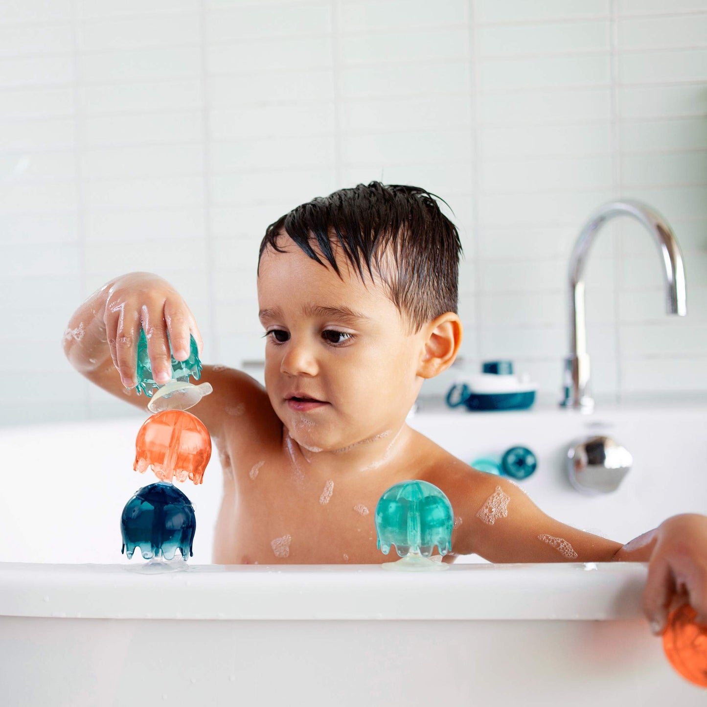 Boon Jellies Suction Cup Bath Toys - Bathtub Baby Sensory Toys - Jellyfish Suction Toys for Bath Time - Navy/Coral - Baby and To