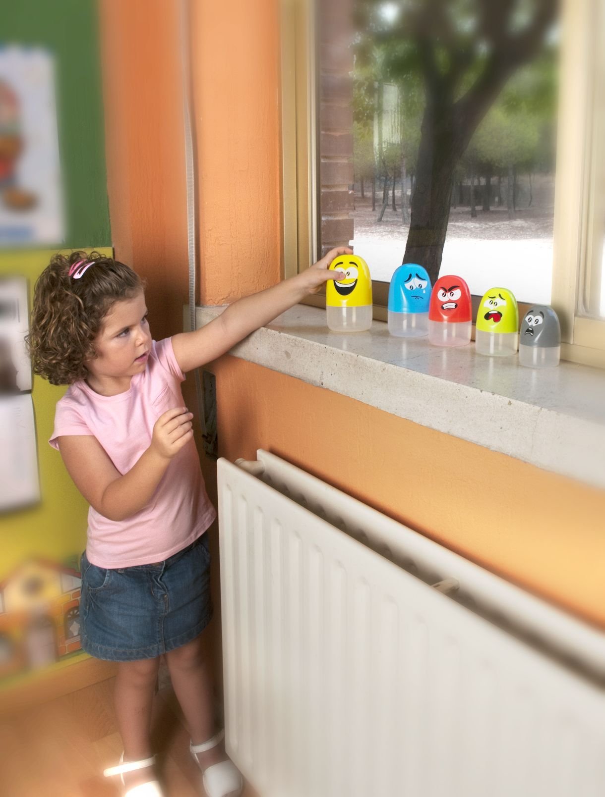 Miniland Emoticapsules. Multicolor and Funny Toy which Represent The Basic Emotions and Invite Children from 2 to 6 Years to Rec