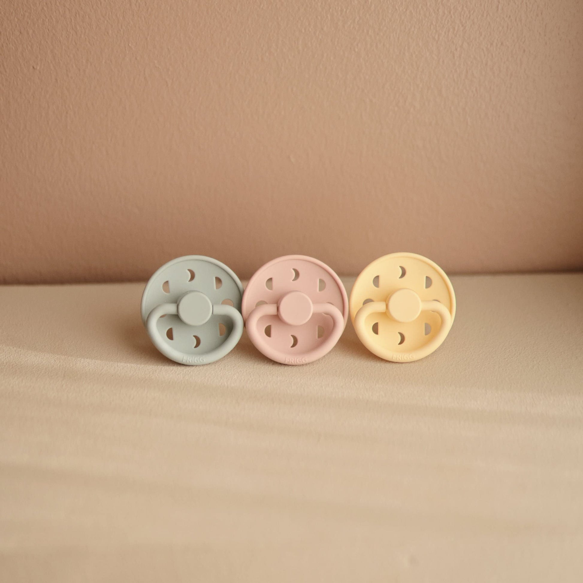 Screen Pacifier Frigg Moon Natural Rubber Baby Pacifier | Made In Denmark | Bpa-Free ...