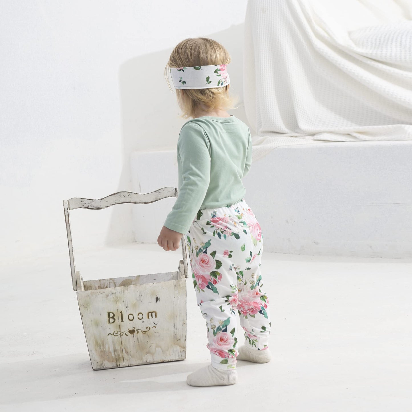 Renotemy Newborn Girl Clothes Outfits Gifts Long Sleeve Tops + Floral Pants Sets Spring Fall Winter Baby Girl Clothes 3-6 Months