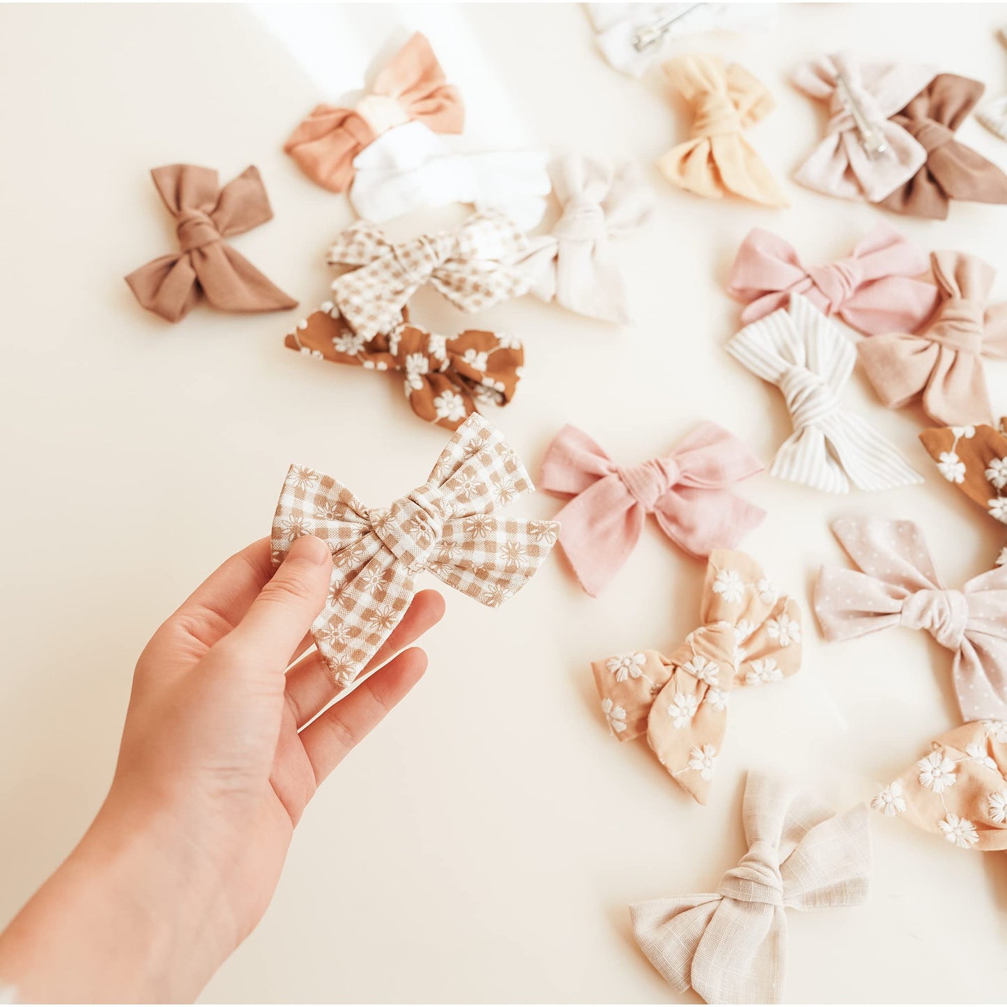Niceye 24 Pack Baby Girls Hair Bows Clips Hair Barrettes Accessory For Babies Infant Toddlers Kids In Pairs