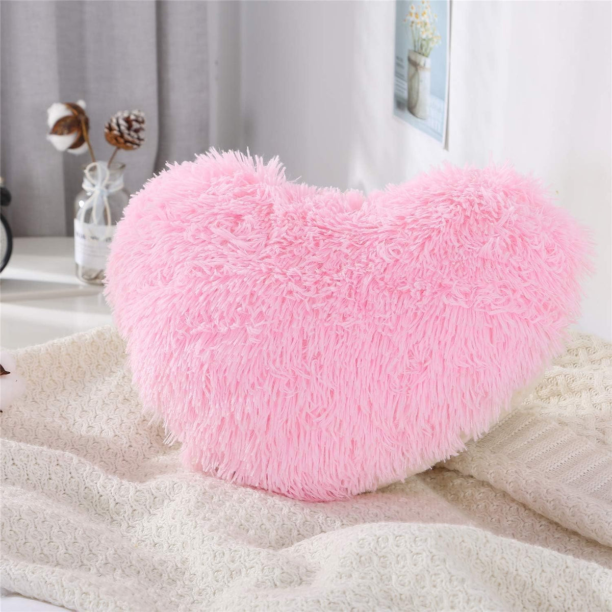 Brownmonkey Fluffy Heart Pillow Heart Shaped Pillow Plush Cute Heart Shaped Throw Cushion Stuffed Heart Decorative Pillow Toy Th