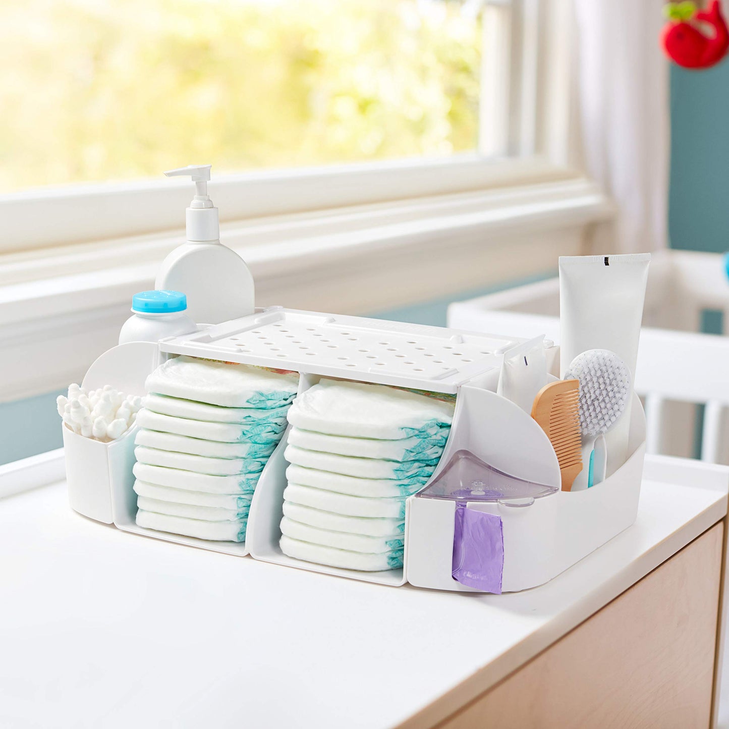 Munchkin Diaper Change Organizer, Green/White
