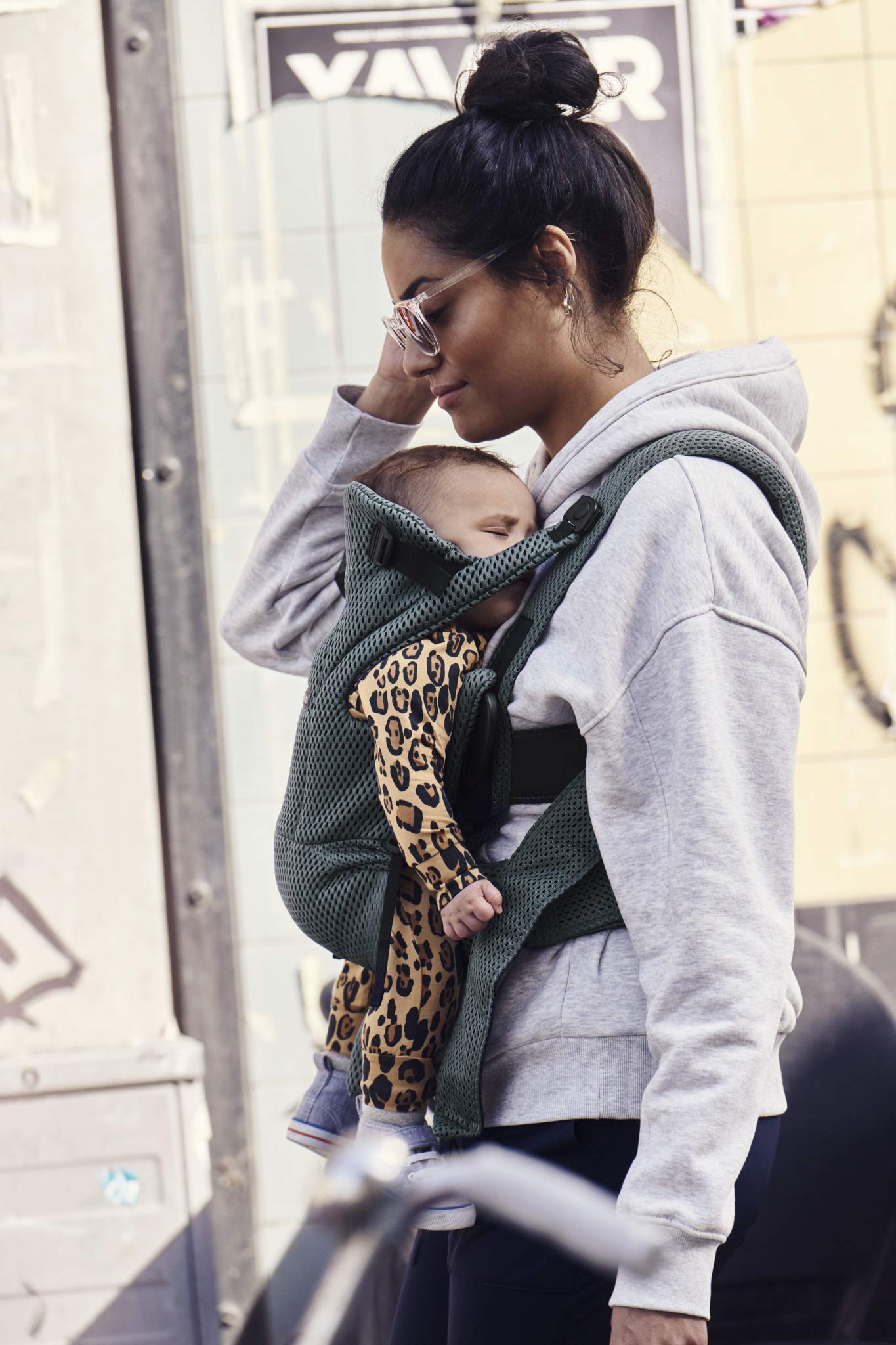 BabyBjrn Baby Carrier Free, 3D mesh, Sage Green