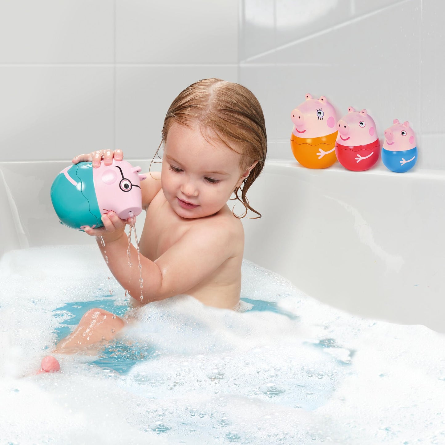 Toomies Peppa Pig Nesting Family - Includes Peppa Pig, Mummy Pig, Daddy Pig and Rattling George - Sorting and Pouring Toddler Ba
