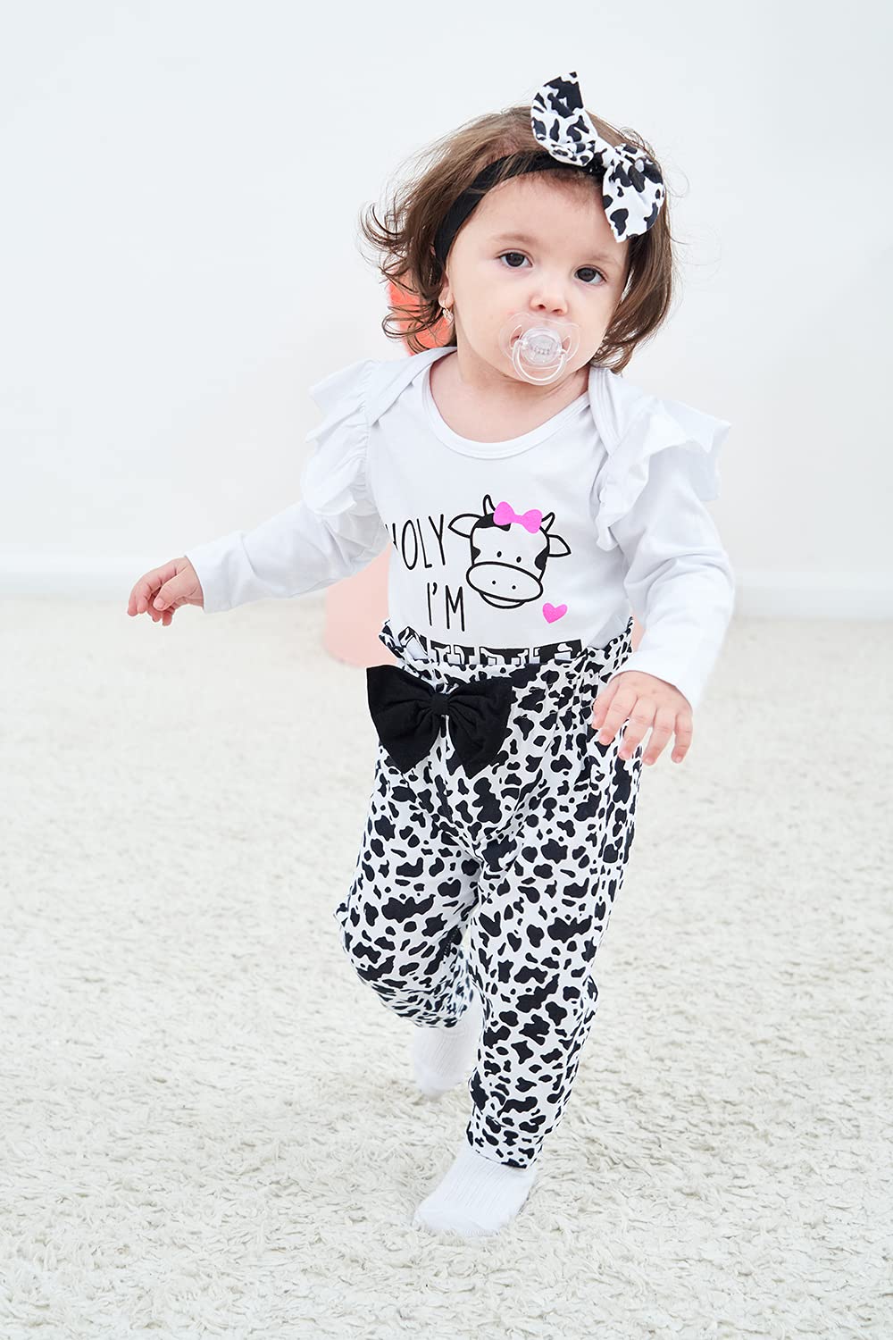 Zoelnic Newborn Baby Girl Clothes Ruffles Long Sleeve Romper Floral Leopard Pants Headband 3Pcs Toddler Outfit Sets(White Leopar