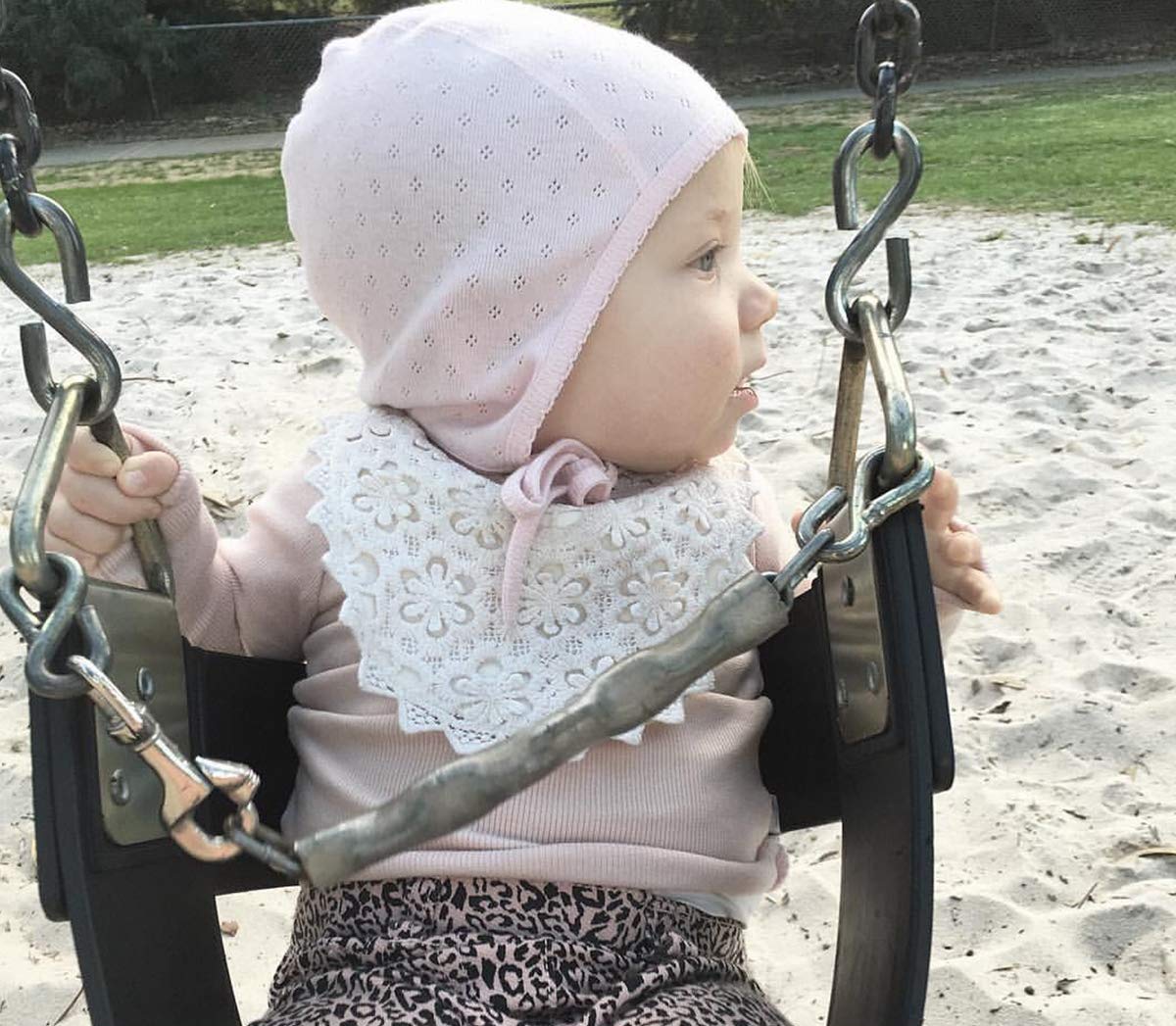 Gzmm Baby Bib For Girls,Soft Lace Baby Drool Bib 0-12 Months 2 Pack