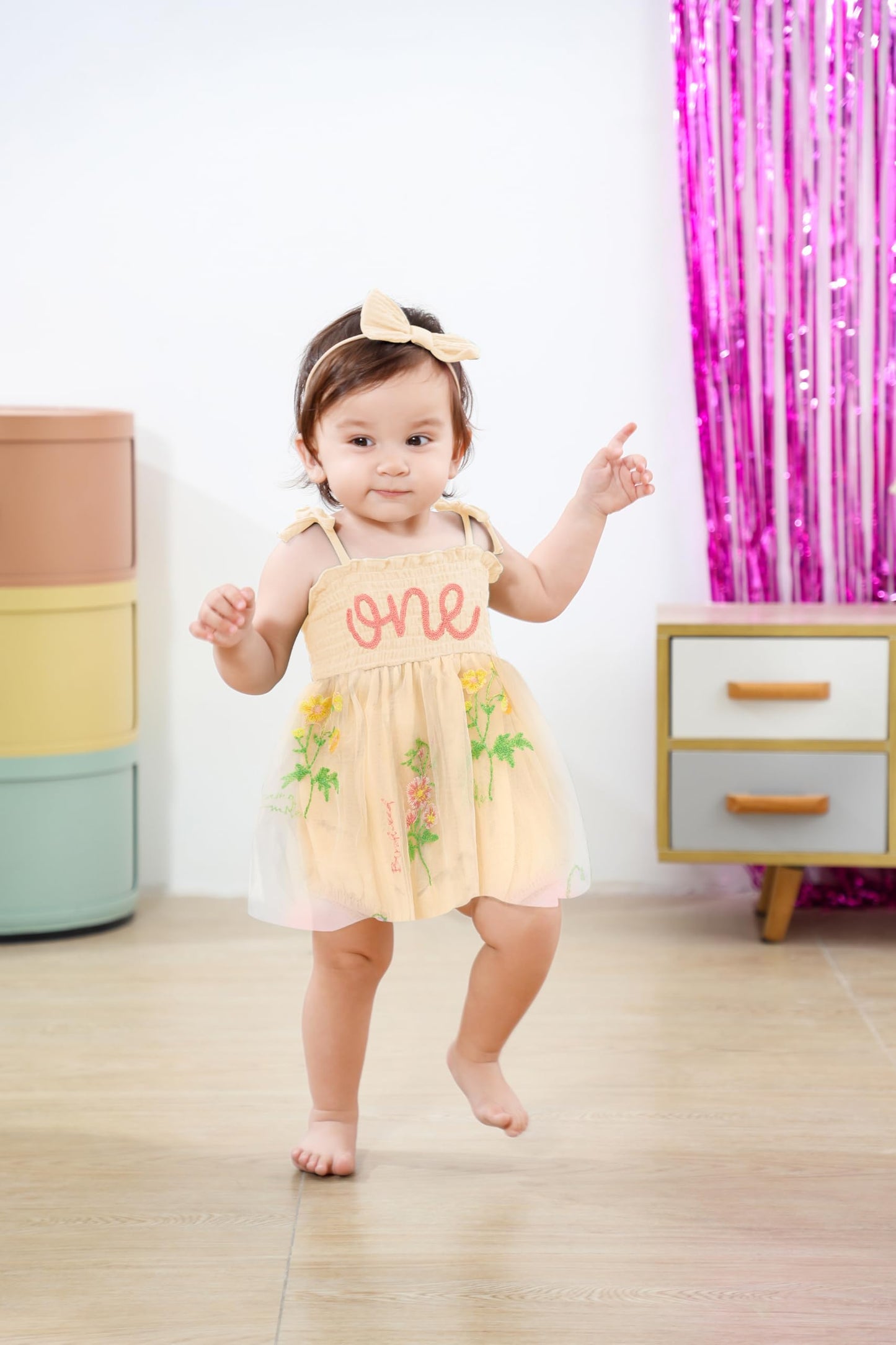 Titkkop Baby Girl 1St Birthday Clothes One Year Old Tulle Romper Sleeveless Bodysuit Cake Smash Outfits(Apricot1,12-18M)