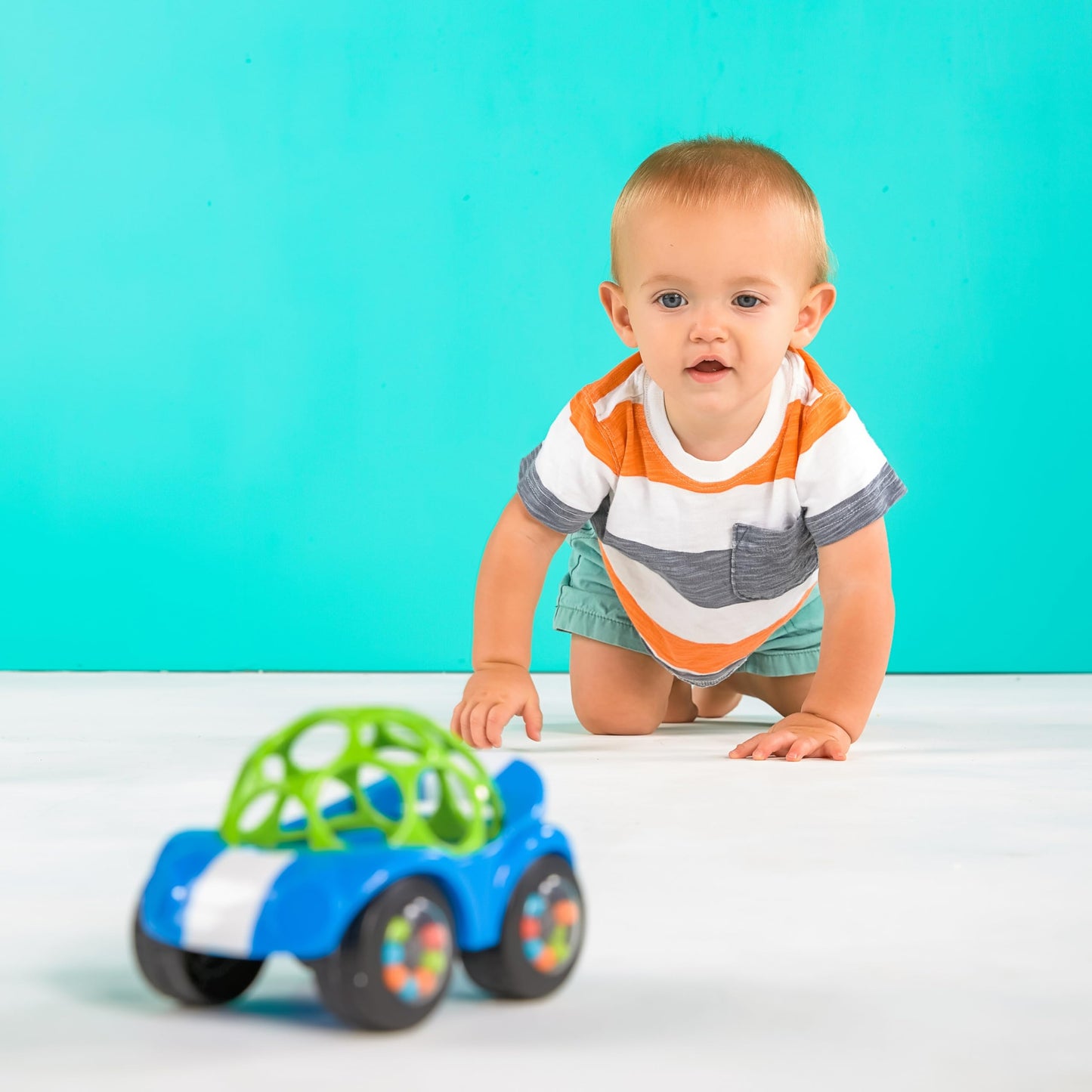 Bright Starts Oball Easy Grasp Rattle & Roll Toy Sports Car BPA-Free Infant Crawling Toy, 1 Pack, Age 3 Months and up, Blue/Gree