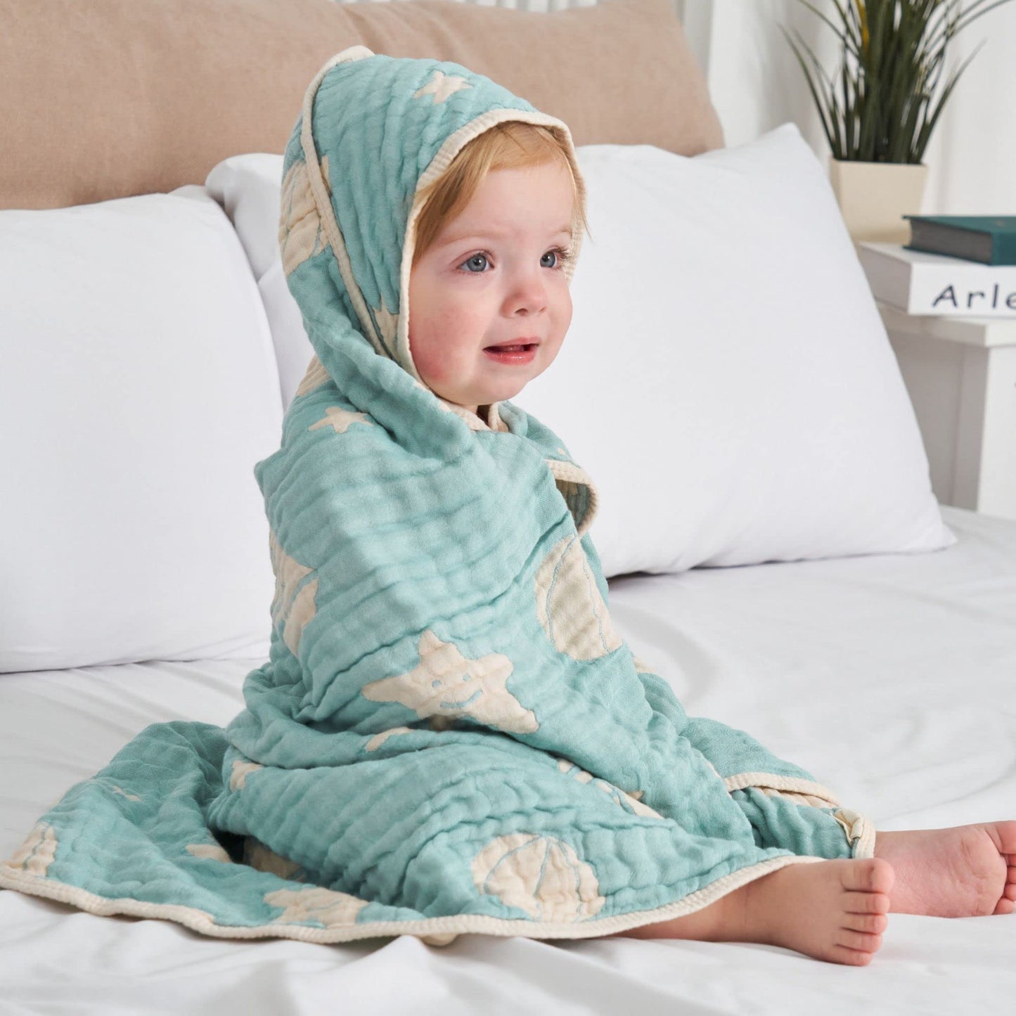 Hardnok Ultra-Soft Muslin Baby Hooded Towel - 32 X 32 Inches, Ideal For Bath & Beach, Suitable For Both Boys & Girls From Newbor
