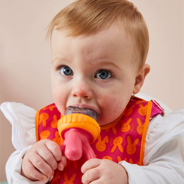 B.Box Silicone Fresh Food Feeder | Ages 4 Months+ | Tripod Design Easy For Baby To Hold | Perfect For Fresh Or Frozen Foods | Ca