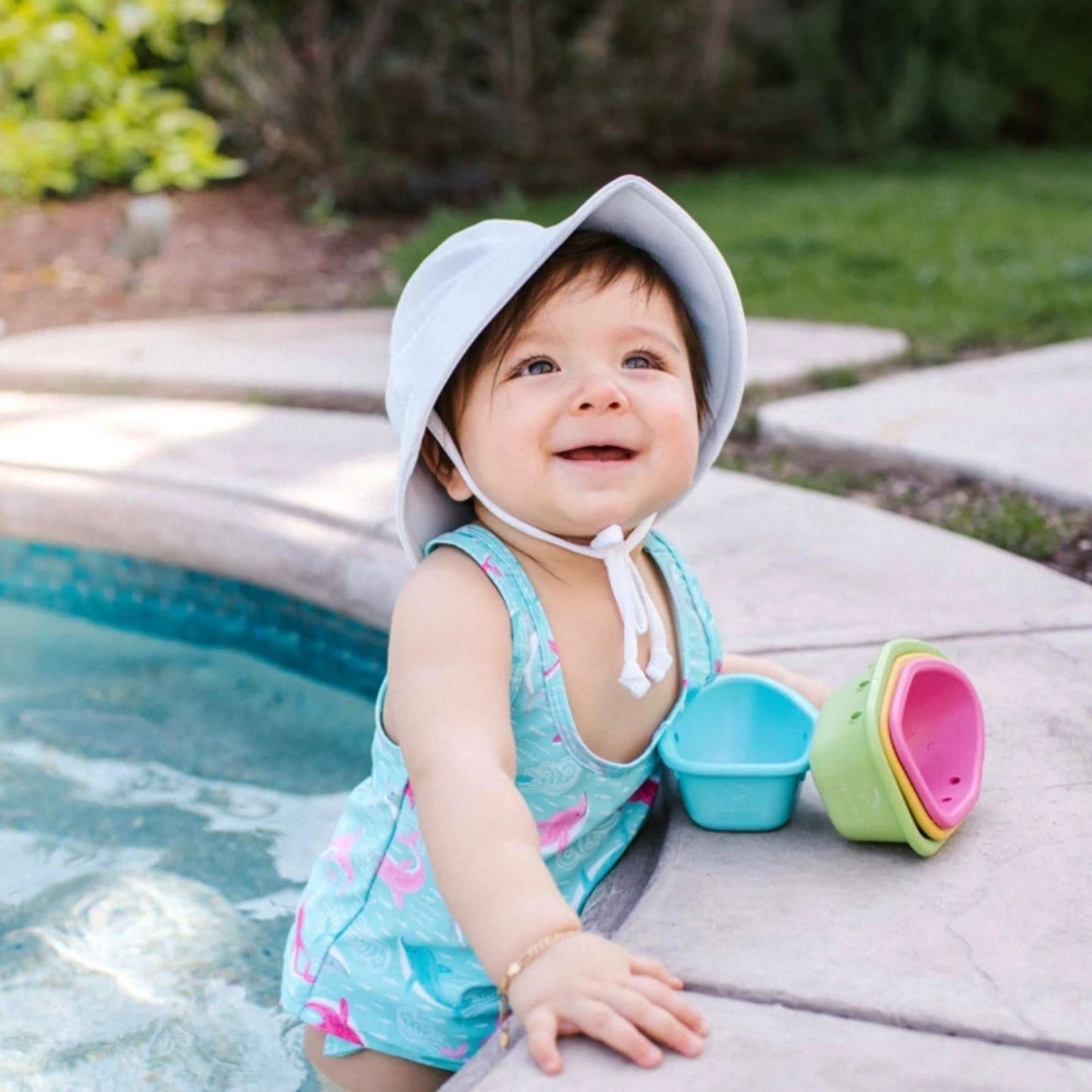 I Play Breathable Infant Toddler Bucket Sun Protection & Swim Hat (White, 2T-4T)