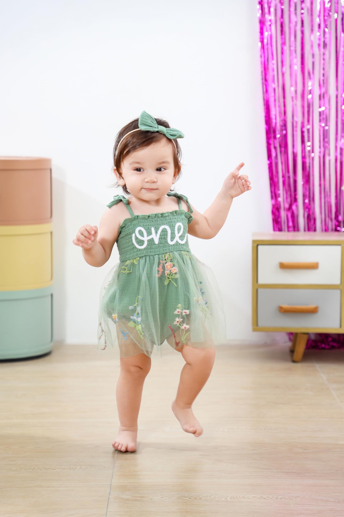 Titkkop Baby Girl 1St Birthday Clothes One Year Old Tulle Romper Sleeveless Bodysuit Cake Smash Outfits(Green,9-12M)