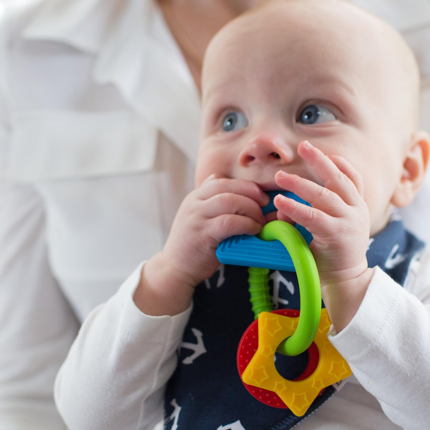 Dr. Browns Learning Loop Baby Teether Ring, Multiple Shapes and Textures, 100% Silicone, BPA-Free, 3m+
