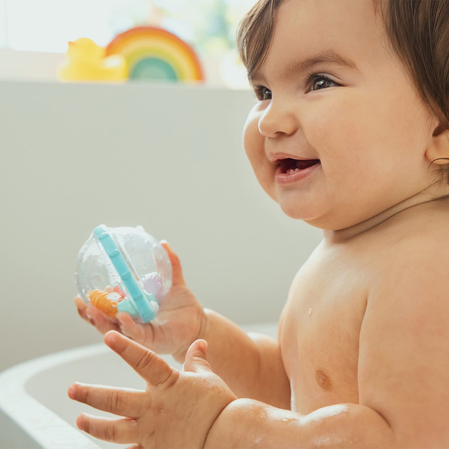 Munchkin Float & Play Bubbles Baby and Toddler Bath Toy, 4 Count