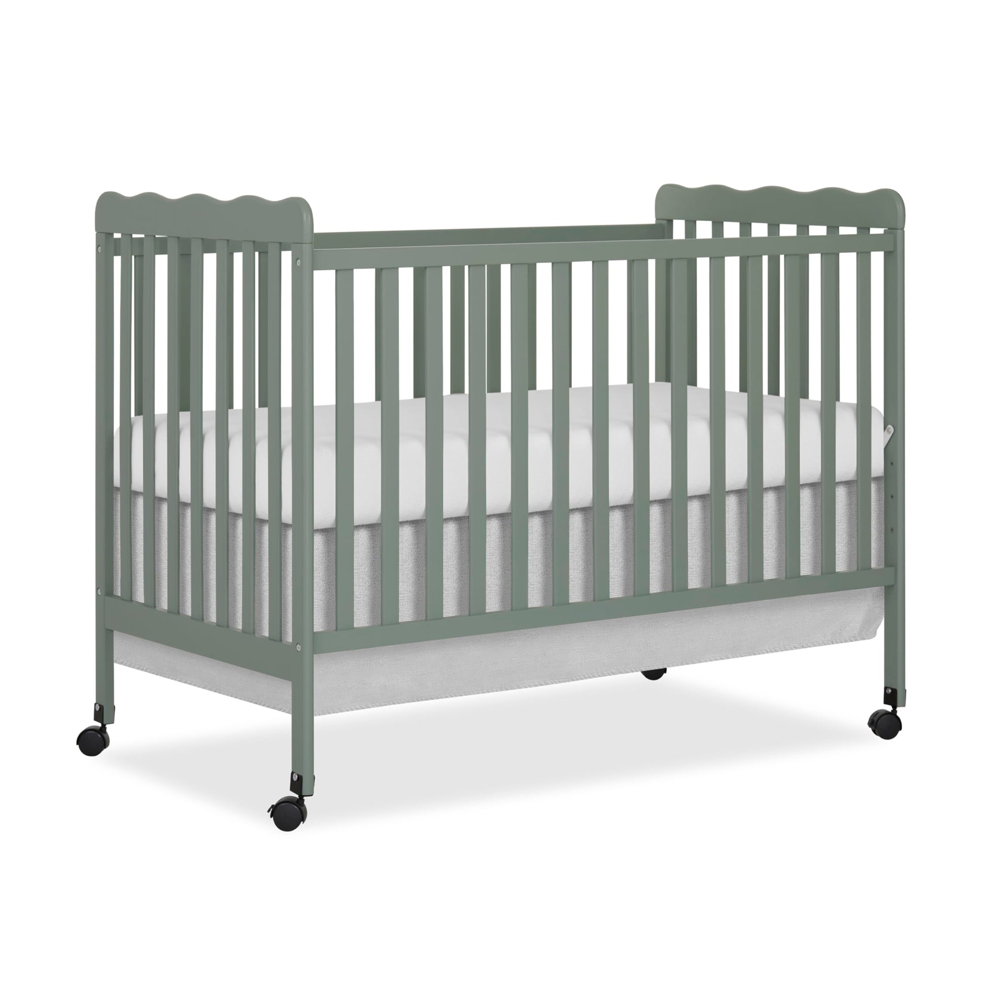 Dream On Me Carson Classic 3 in 1 Convertible Crib in Meadow Green, GreenGuard Gold & JPMA Certified Baby Crib, Comes with Locki
