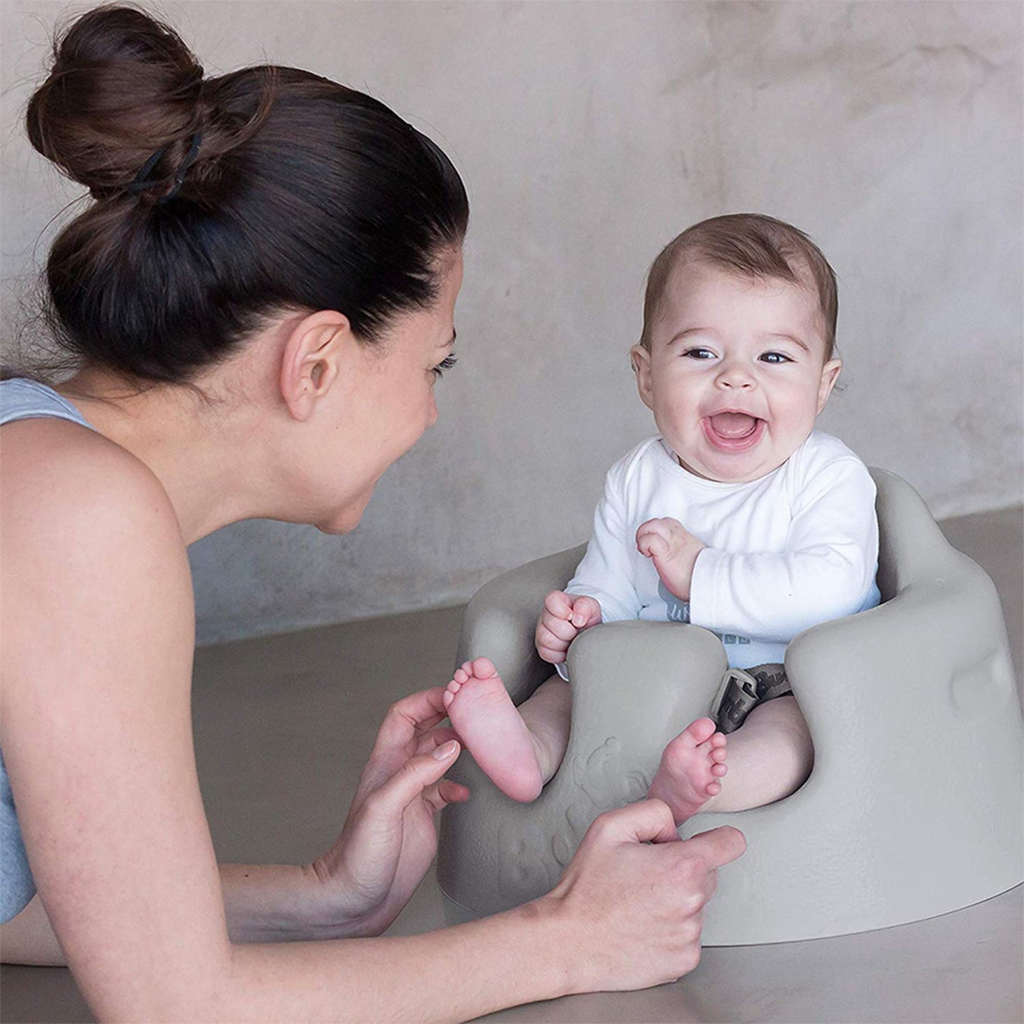 Bumbo Infant Floor Seat Baby Sit Up Chair, Baby Sitting Support For 3-12 Months With 3 Point Adjustable Safety Harness & Rounded