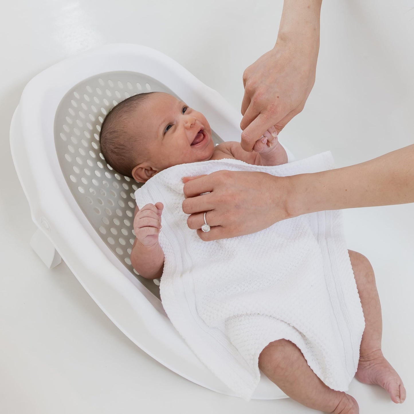 Newborn Bath Support, Ergonomic, Safe, Easy To Store, Ideal For Up To 20Lbs