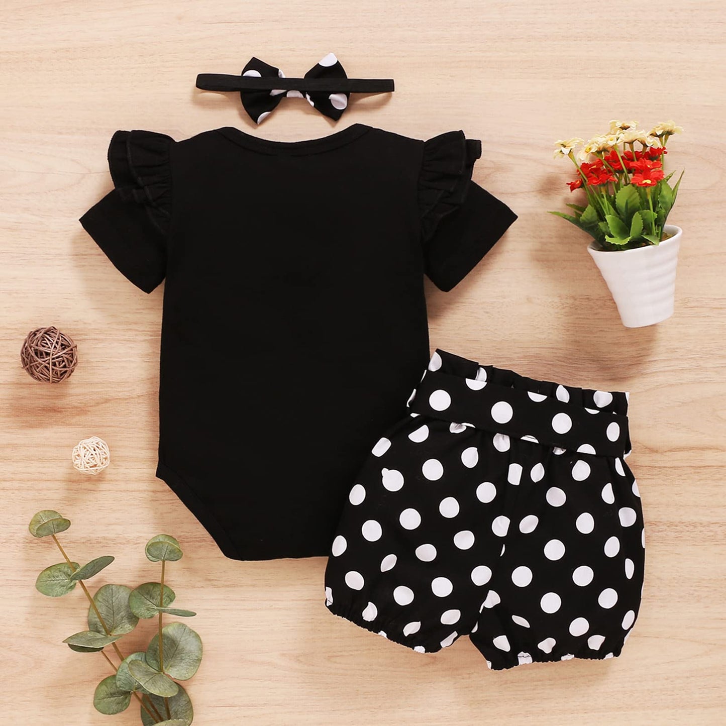 Sanpersonlin Newborn Baby Girl Set Ruffled Sleeve Romper Polka Dots Shorts Bloomers Bowknot Headband Boutique Clothes (Yxx017A-B