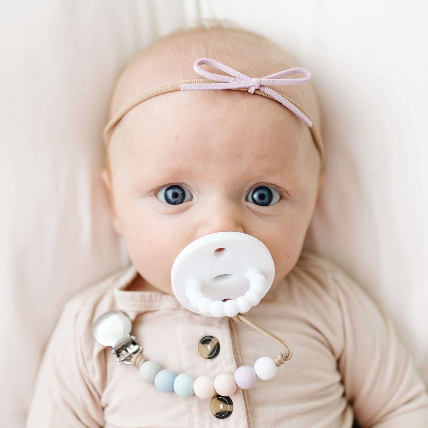 Ryan & Rose Cutie Pat Pacifier Teether (Slant, White)