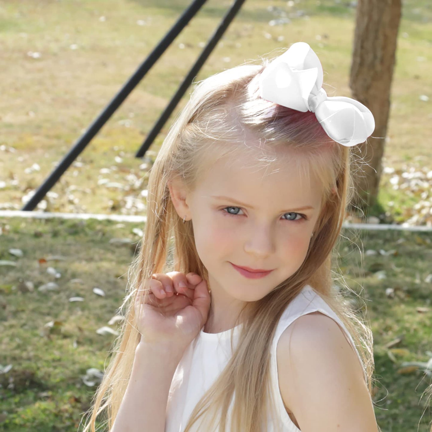 Oaoleer 8Pcs Hair Bows For Girls White Grosgrain Ribbon Boutique Bow Alligator Clips Hair Accessories For Toddlers Little Girls