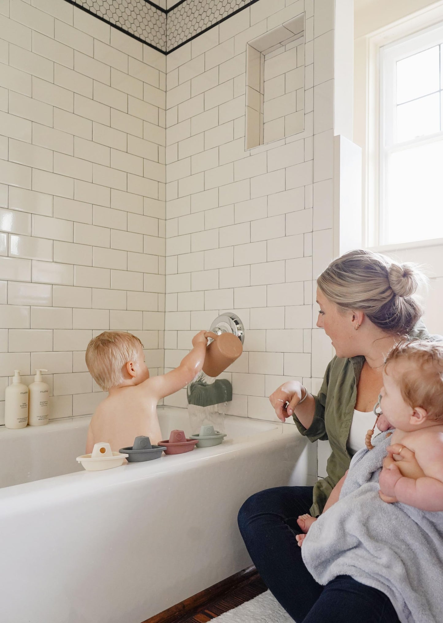 mushie Stackable Bath Boats Toy (Rustic) | Floating Bathtub Toys for Baby & Toddler, Set of 5 | Made in Denmark