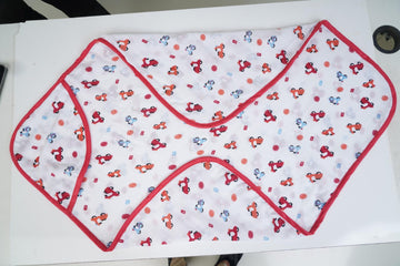 kin and tin Muslin red Border Hooded Towel