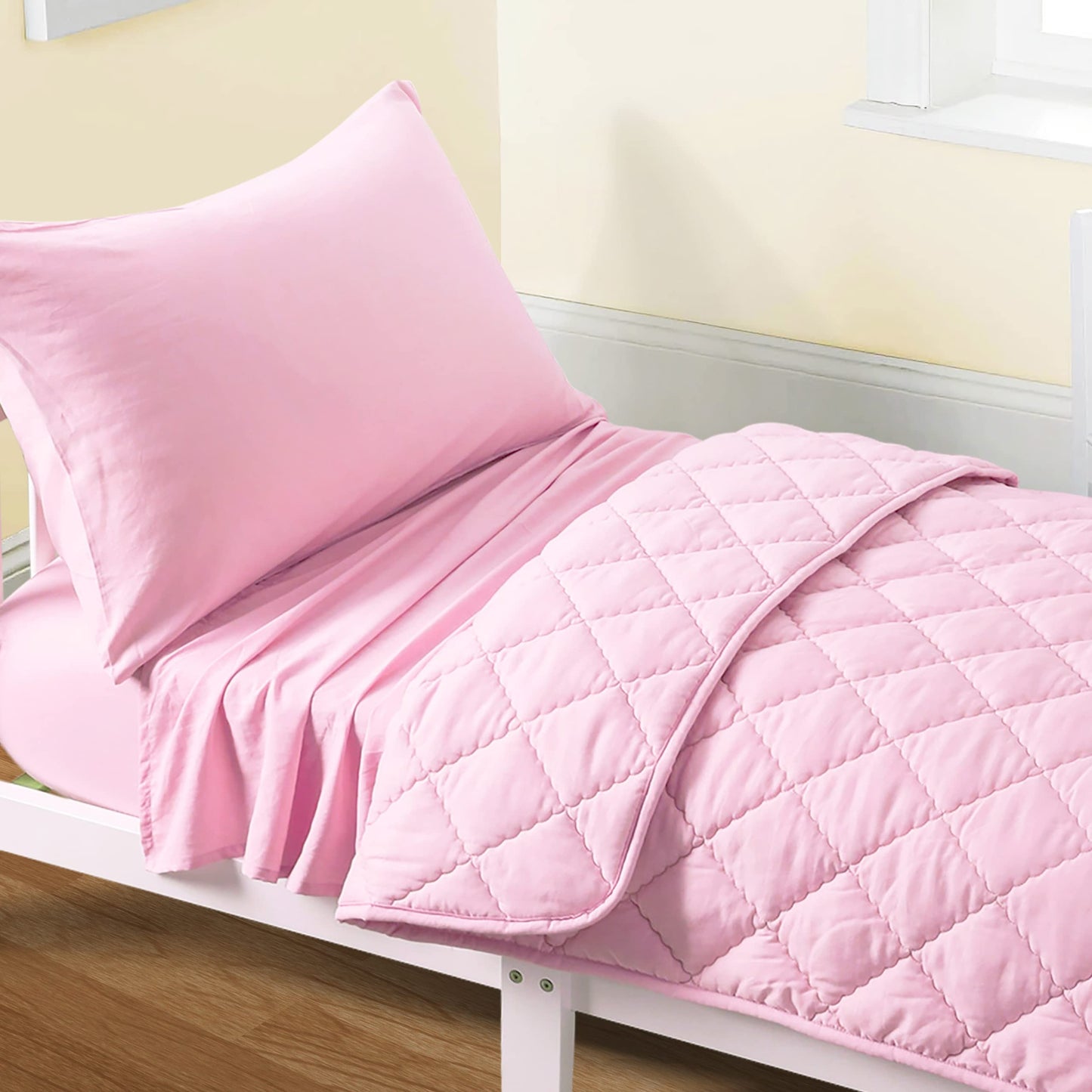 Flxxie 4 Pieces Toddler Bedding Set, Soft And Breathable Microfiber Crib Sheet Set, Includes Quilted Comforter, Flat Top Sheet,