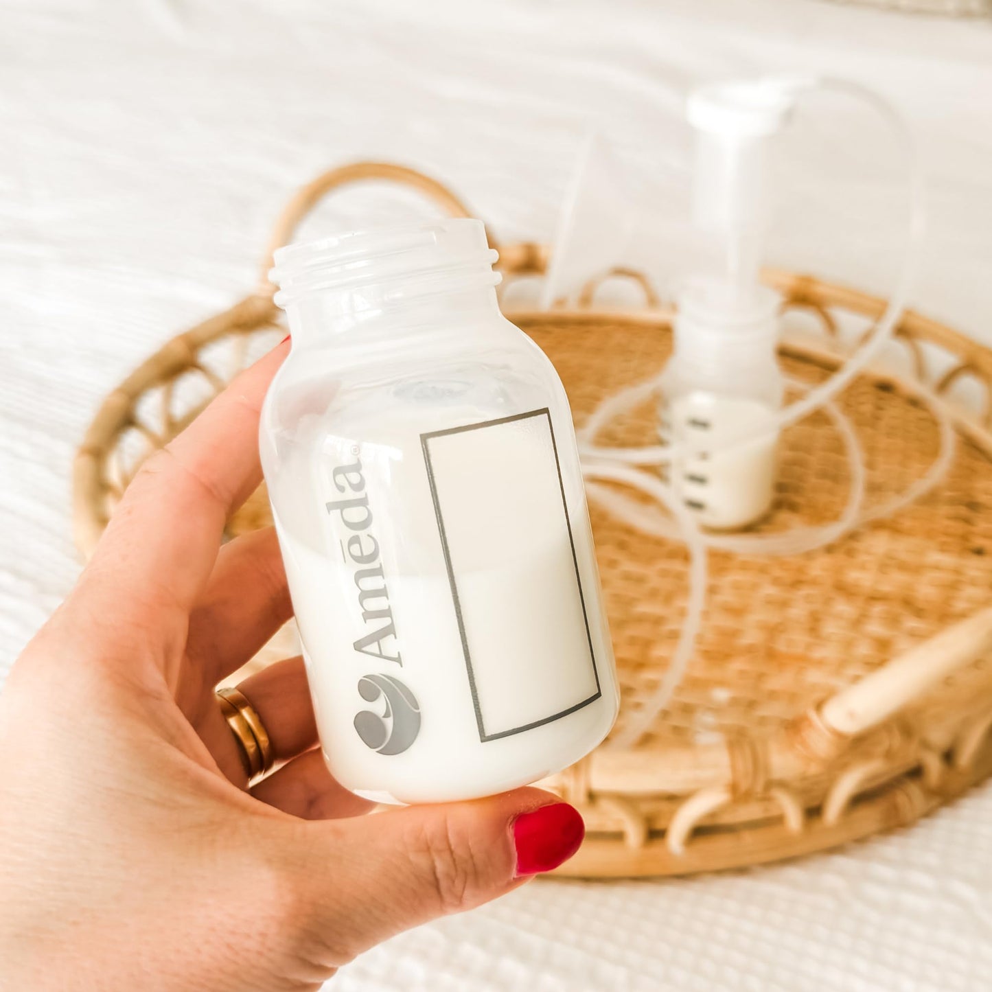 Ameda Hygienikit Universal Milk Collection System | Hands Free Breast Pump Accessories | (New & Improved) | Breastfeeding Suppli