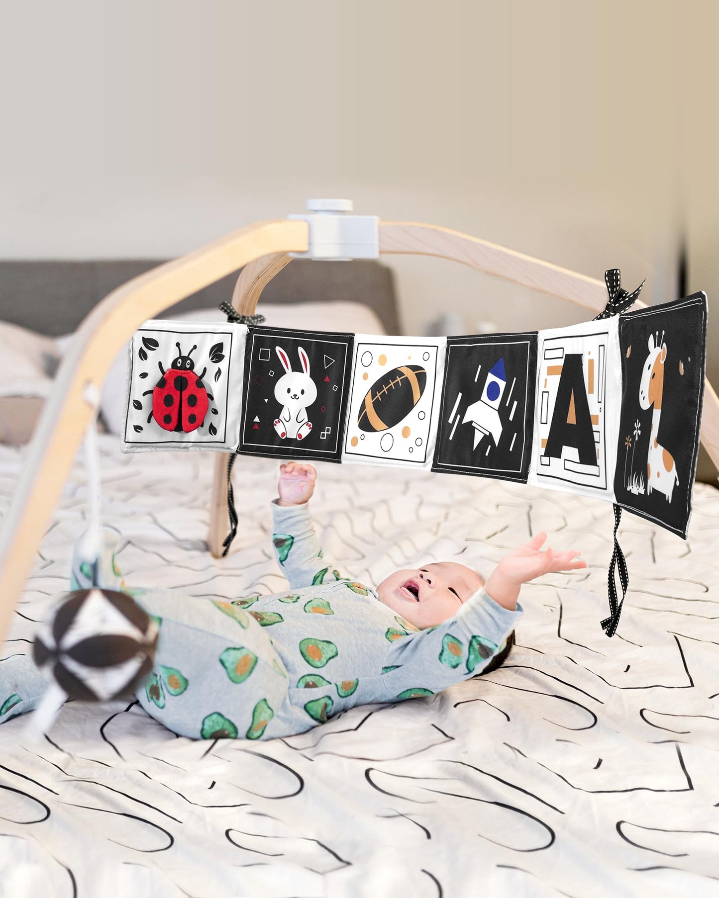 Infinno Black & White Baby Toys High Contrast Crinkle Cloth Activity Book, Infant Mirror Toys for Baby 0-6 Months, Newborn Senso