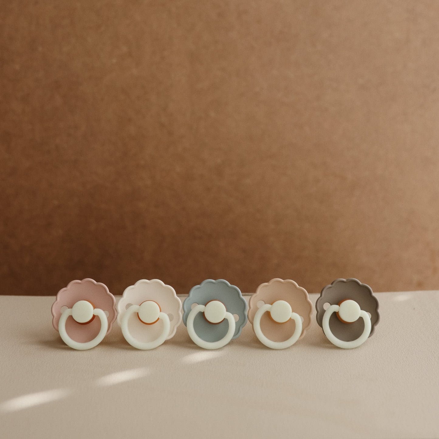Frigg Daisy Night Natural Rubber Baby Pacifier | Made In Denmark | Bpa-Free (French Gray/Croissant, 0-6 Months) 2-Pack