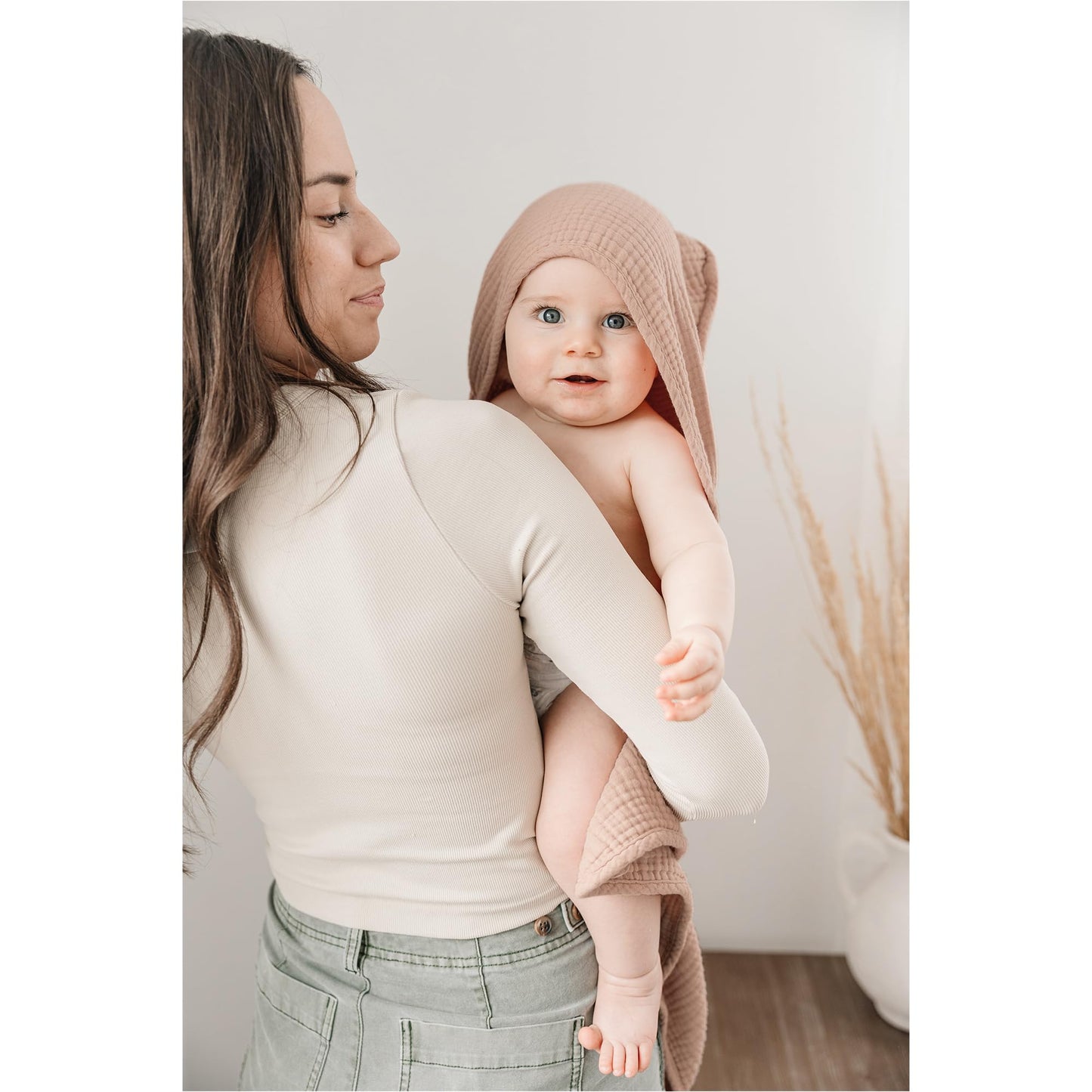 Konssy 2 Pack Muslin Hooded Baby Towels For Newborn Soft 100% Cotton Baby Bath Towel With Hood For Baby, Infant Ultra Absorbent,