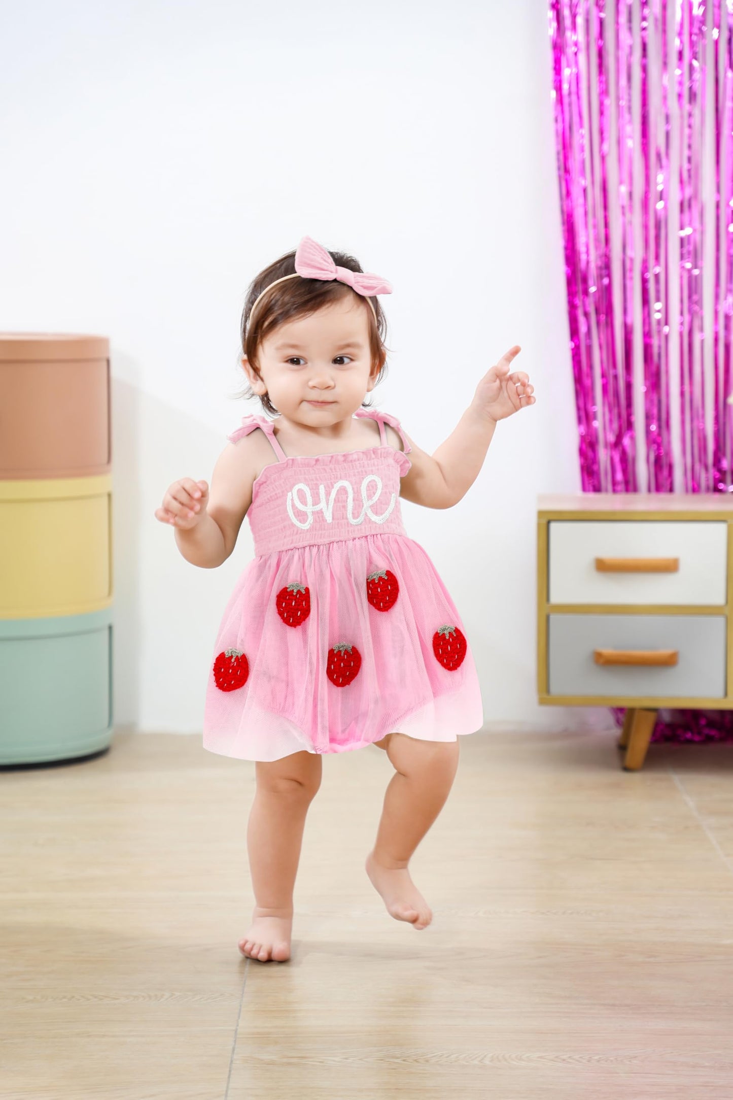 Titkkop Baby Girl 1St Birthday Clothes One Year Old Tulle Romper Sleeveless Bodysuit Cake Smash Outfits(Berry,12-18M)
