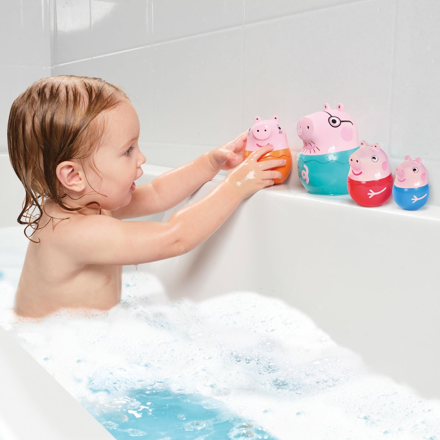 Toomies Peppa Pig Nesting Family - Includes Peppa Pig, Mummy Pig, Daddy Pig and Rattling George - Sorting and Pouring Toddler Ba
