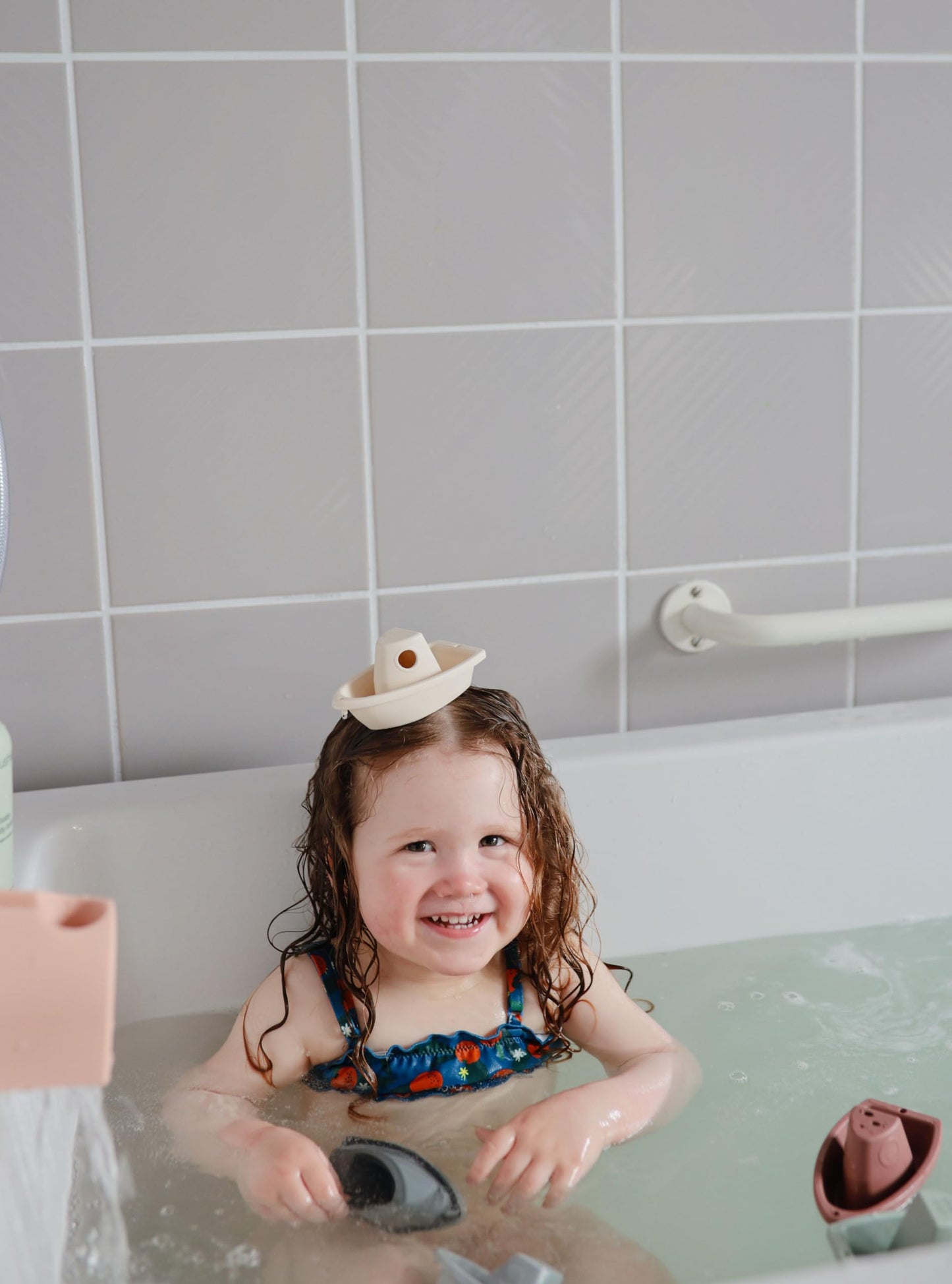 mushie Stackable Bath Boats Toy (Rustic) | Floating Bathtub Toys for Baby & Toddler, Set of 5 | Made in Denmark